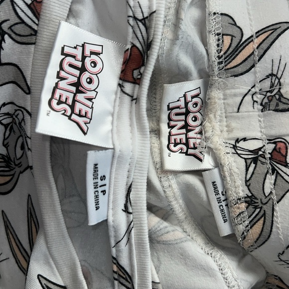 Looney Tunes Buggs Bunny Shirt Pants Pajama Comfort Set Unisex Small - Picture 3 of 4